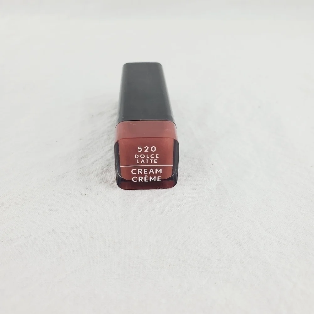 LAST ONE 🔥COVERGIRL EXHIBITIONIST cream lipstick